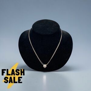 925 necklace made in Italy .